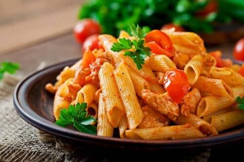 Pasta al tonno e pomodorini