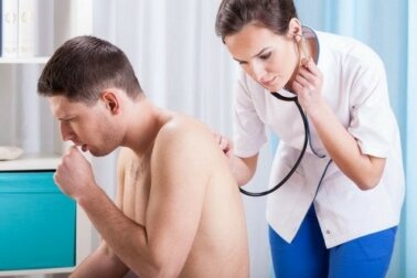 Perché tossiamo e quanti tipi di tosse esistono?
