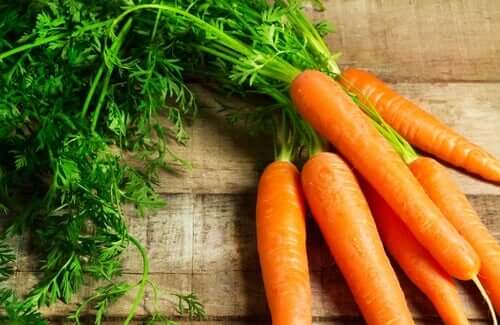 Il colore degli alimenti, carotenoidi delle carote