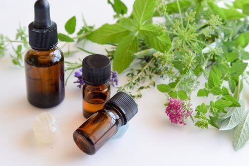 Oli essenziali per la candidosi orale