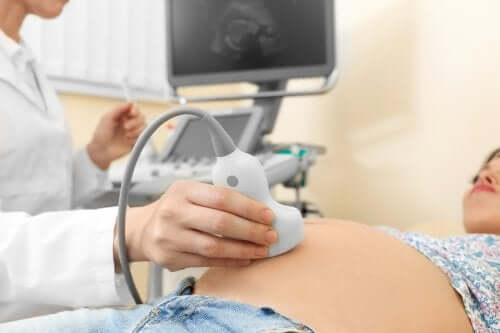 Ultrasuoni in gravidanza: preparazione e procedura