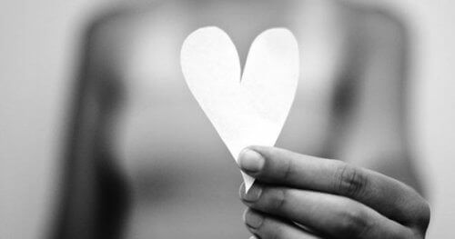 Cuore di carta