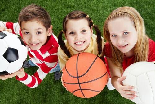 Bambini che fanno sport