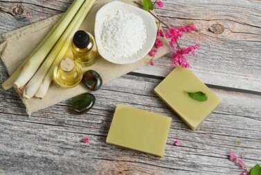I benefici dell'olio essenziale di citronella