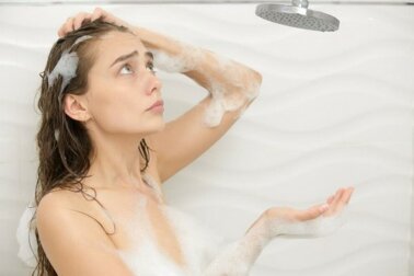 Doccia intasata: 4 metodi infallibili