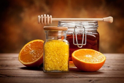 Marmellata d'arance con il miele.