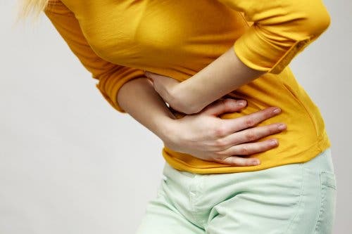 Trattare l'indigestione con 5 rimedi naturali