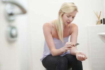 Autolesionismo negli adolescenti: come affrontarlo?