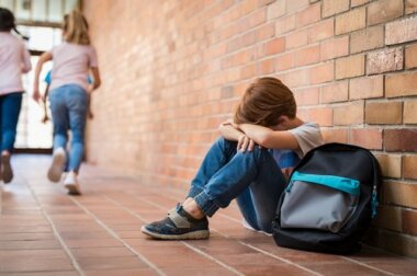Ansia sociale nei bambini: come riconoscerla
