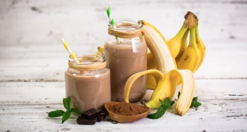 Frullato saziante con banana e cacao