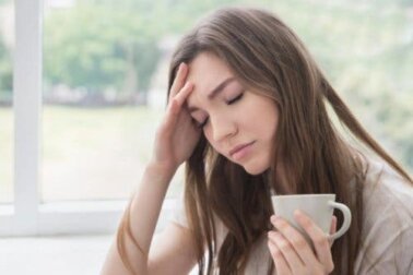 Mal di testa e ormoni: quale legame?