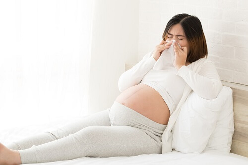 Sinusite in gravidanza: come trattarla?