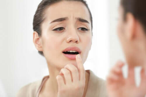Acido ialuronico in odontoiatria: benefici e usi