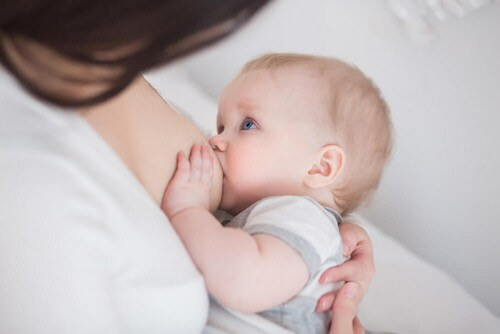 Allattamento materno ed epilessia sono compatibili.