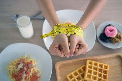 Dieta con carboidrati semplici.