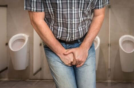 Uomo con infezione delle vie urinarie.