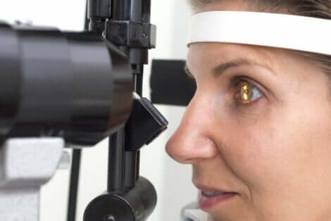 Retinite pigmentosa ed esame dell'occhio.