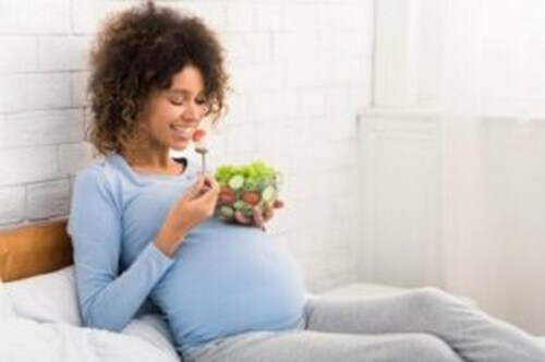 Cena durante la gravidanza: cosa mangiare?