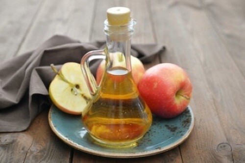 Aceto di mele e benefici per la salute.