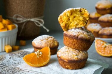 Muffin all'arancia soffici e deliziosi