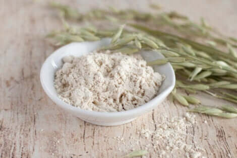 Farina di avena colloidale.