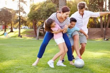 Giocare a calcio in famiglia e trasmettere la sana competizione.