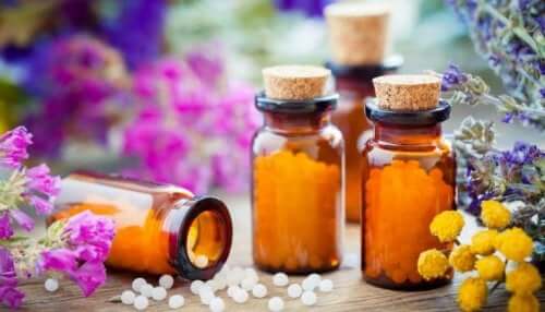 Pillole omeopatiche per il trattamento dell'obesità.