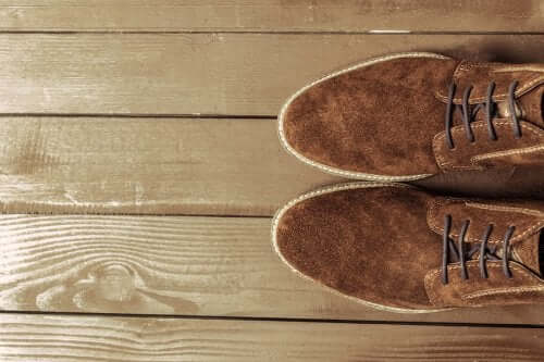 Scarpe scamosciate: come pulirle?
