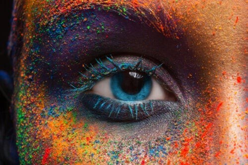 Cambiare il colore degli occhi: verità e mito