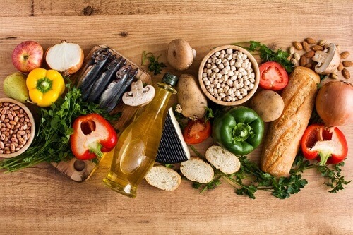 Gli alimenti e i segreti per una dieta mediterranea di successo.