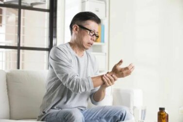 Intorpidimento delle mani: perché si verifica?