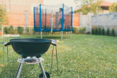 Barbecue in giardino.