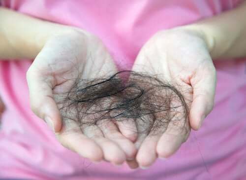 Alopecia postparto: tutto quello che c'è da sapere