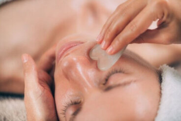 Gua sha: che cos'è e quali sono i benefici?