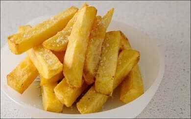 Acrilammide presente nelle patatine fritte.