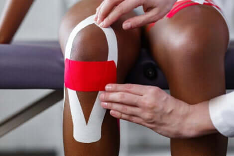 Trattamento fisioterapia ginocchio.