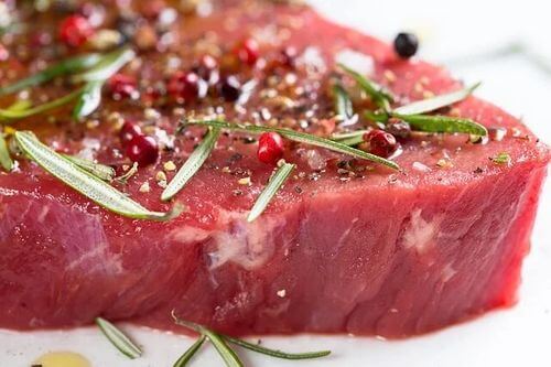 Carne di manzo in una dieta iperproteica.