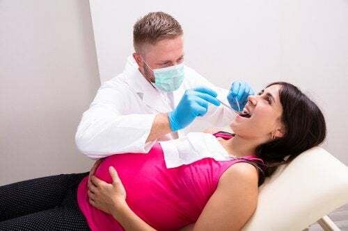 Salute orale in gravidanza: cosa bisogna sapere?