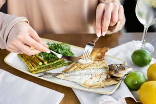 Dieta povera di carboidrati.