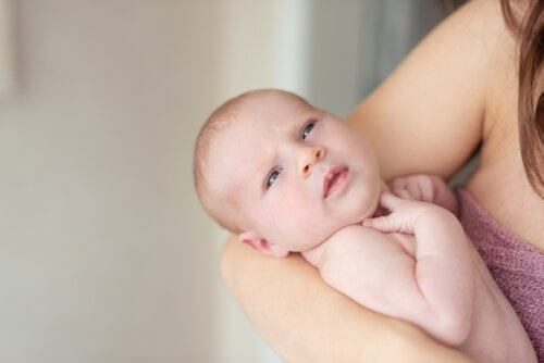 Il bambino rifiuta il seno: che fare?
