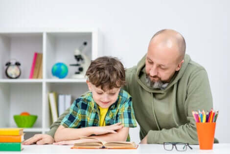 La lettura tra le abitudini da insegnare ai bambini.