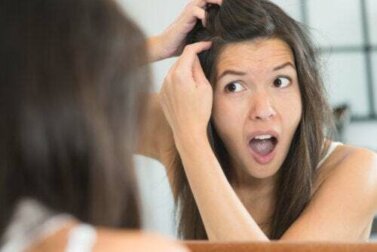 Comparsa dei capelli bianchi da giovani