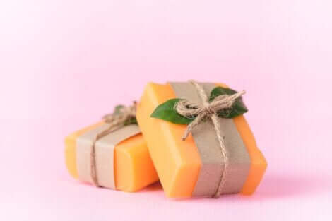 Sapone alla papaya confezione.