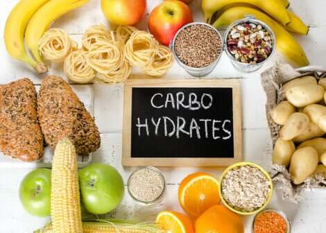 Dieta per il diabete di tipo 2 e cibi ricchi di carboidrati.