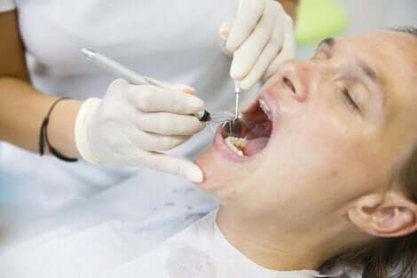 Trattamento odontoiatrico.