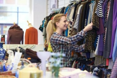 Vestiti usati: le regole per un buon acquisto