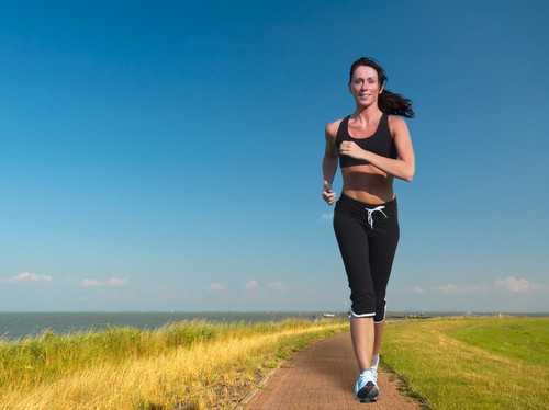 Ragazza con la runnorexia.