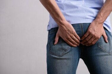 Prurito all'ano: possibili cause e trattamento
