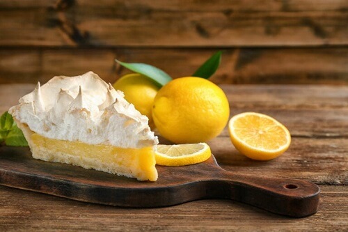 Fetta di lemon pie.