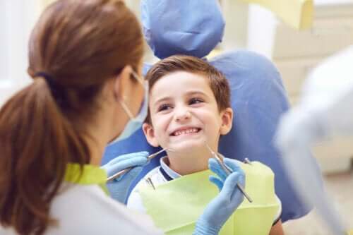 Malattie dei denti nel bambino: cause e trattamenti